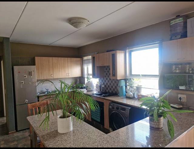 2 BEDROOM APARTMENT FOR SALE IN GOSFORTH PARK